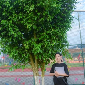 18电子商务7班
荣获自治区政府奖学金
荣获校内朗诵优秀奖
荣获“三好学生”奖
个人格言:别让你的努力配不上你的野心