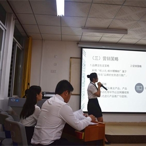 广西高校首届旅游电子商务大赛校内选拔赛选手展示