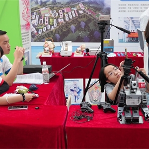 参加广西2025年职业教育活动周